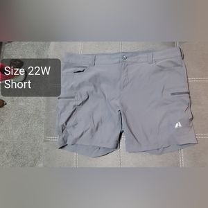 Eddie Bauer First Ascent Guide Pro Shorts (Plus size 22W)